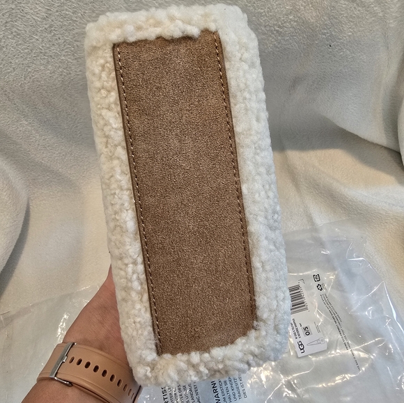 BNWT UGG x Telfar Collab Shearling Mini Shopper - Picture 5 of 12